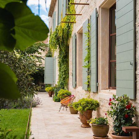 Le Jardin Des Cordeliers Bed and Breakfast Tarascon Exteriör bild