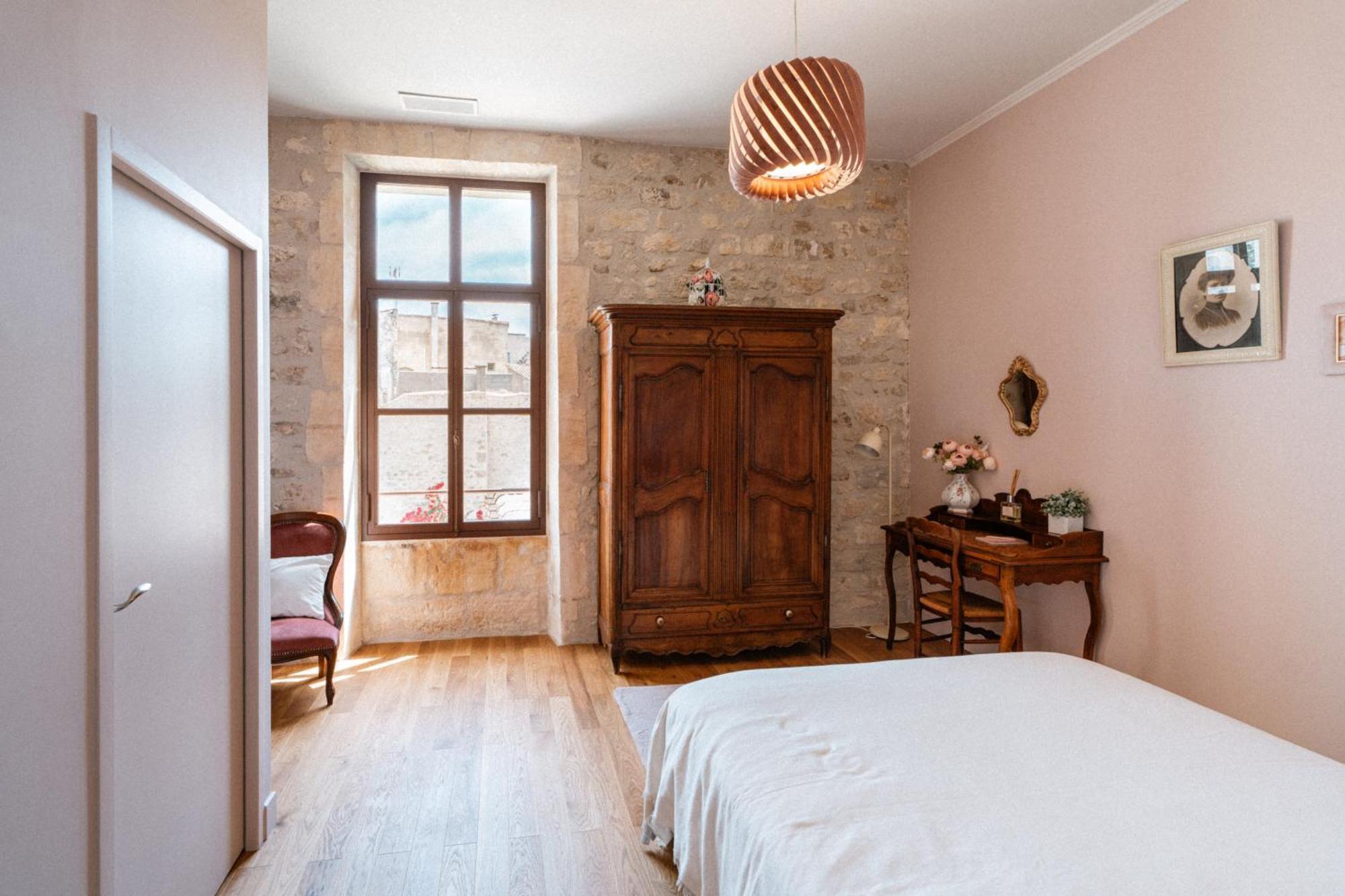 Le Jardin Des Cordeliers Bed and Breakfast Tarascon Exteriör bild