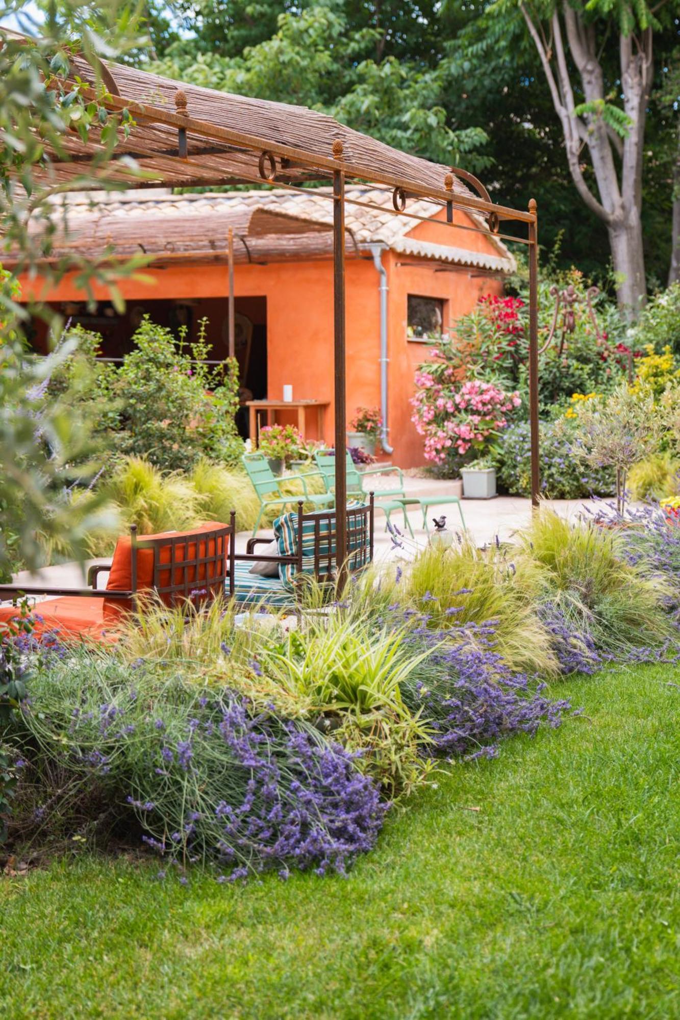Le Jardin Des Cordeliers Bed and Breakfast Tarascon Exteriör bild